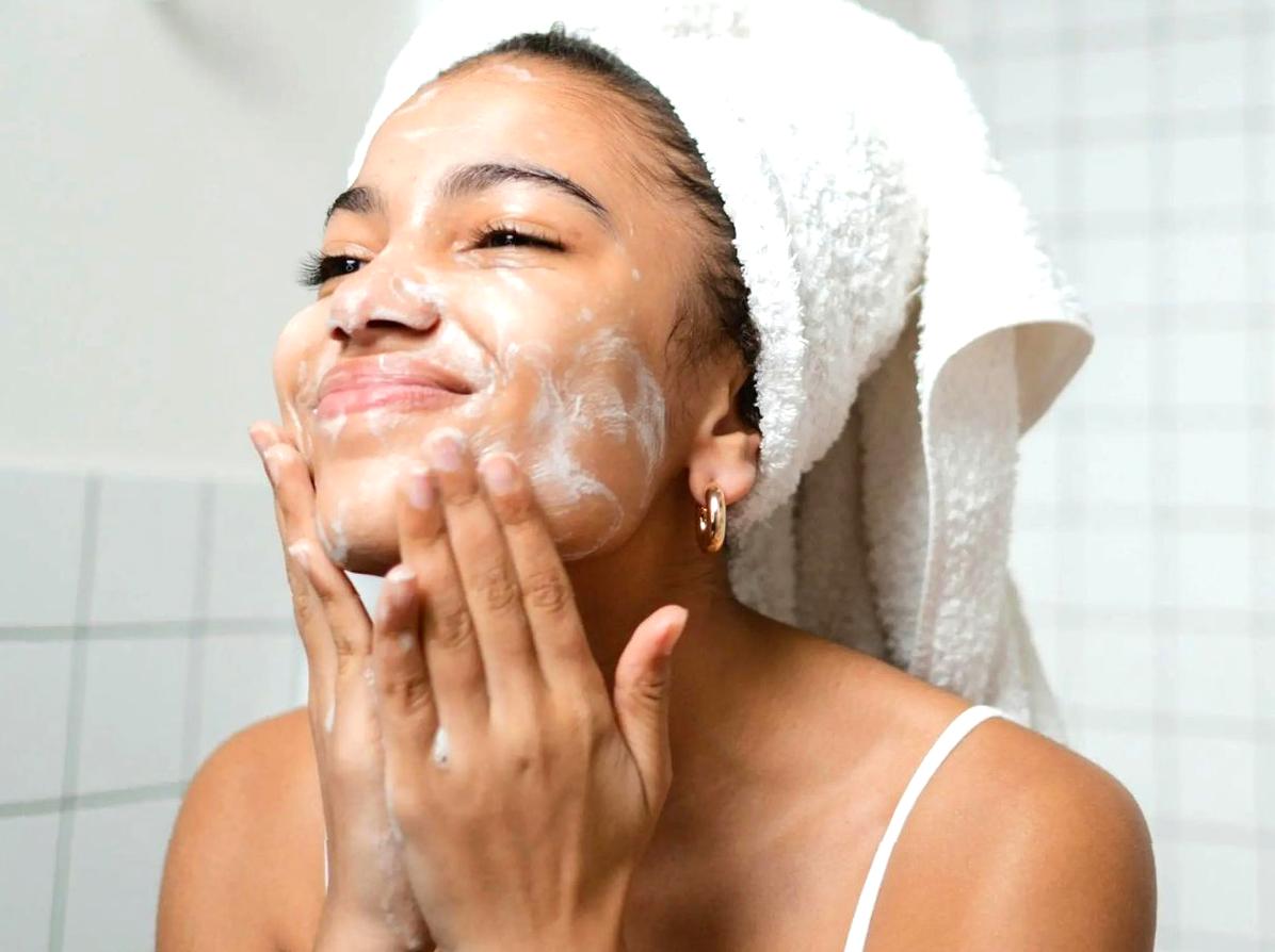 How Exfoliation Enhances Skin Health